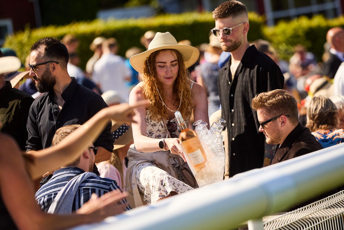 Damernes Dag | Hoppernes Derby